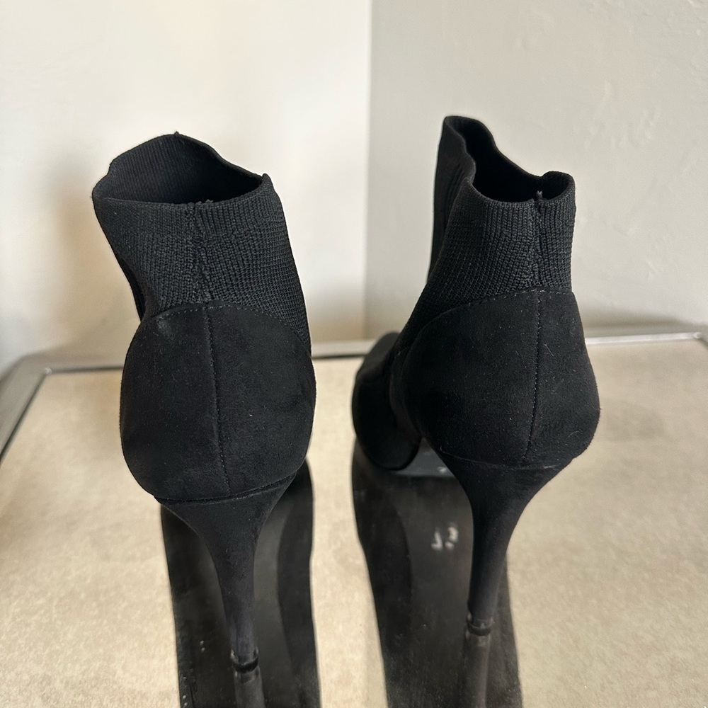 MIA booties - Picture 3 of 5